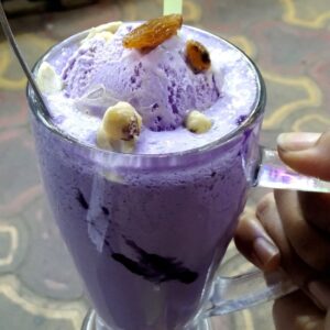 black current milkshakes